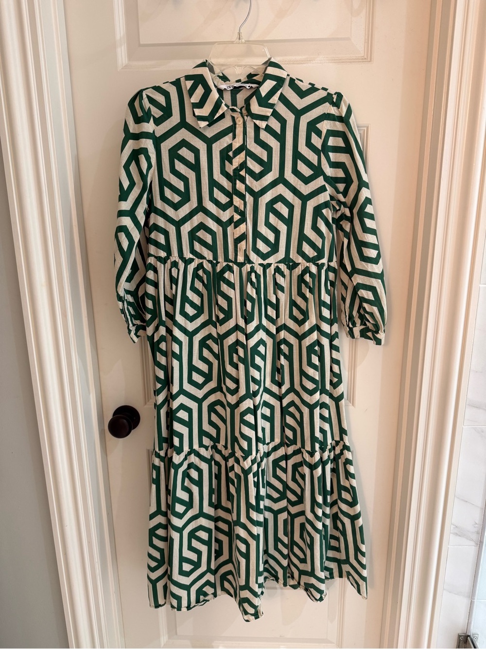 Zara Green and White Geometric Long Sleeve Tiered Dress